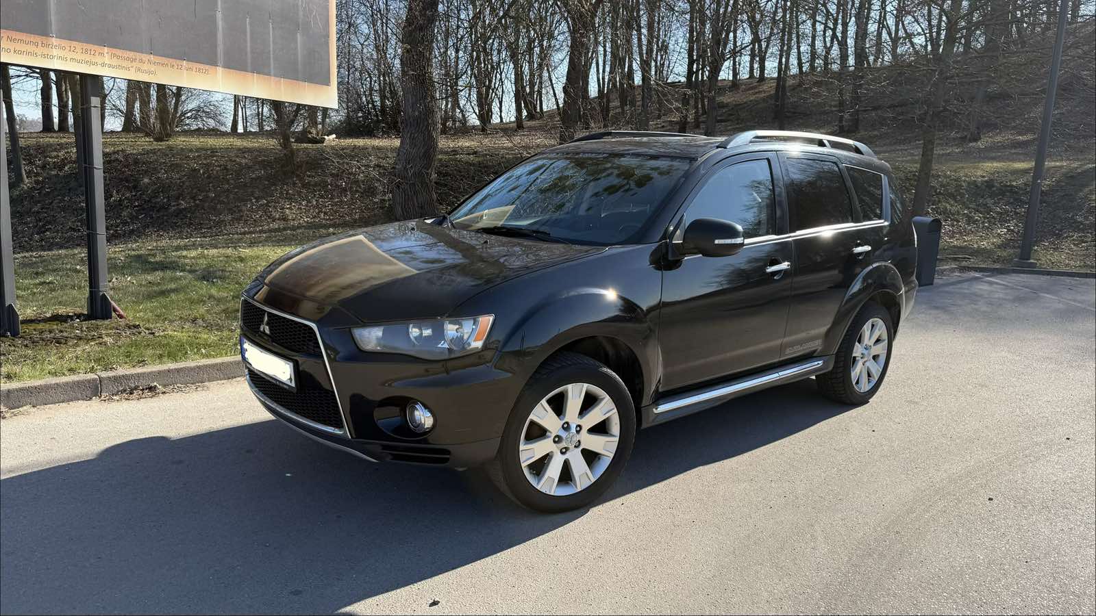 Mitsubishi  Outlander  2013