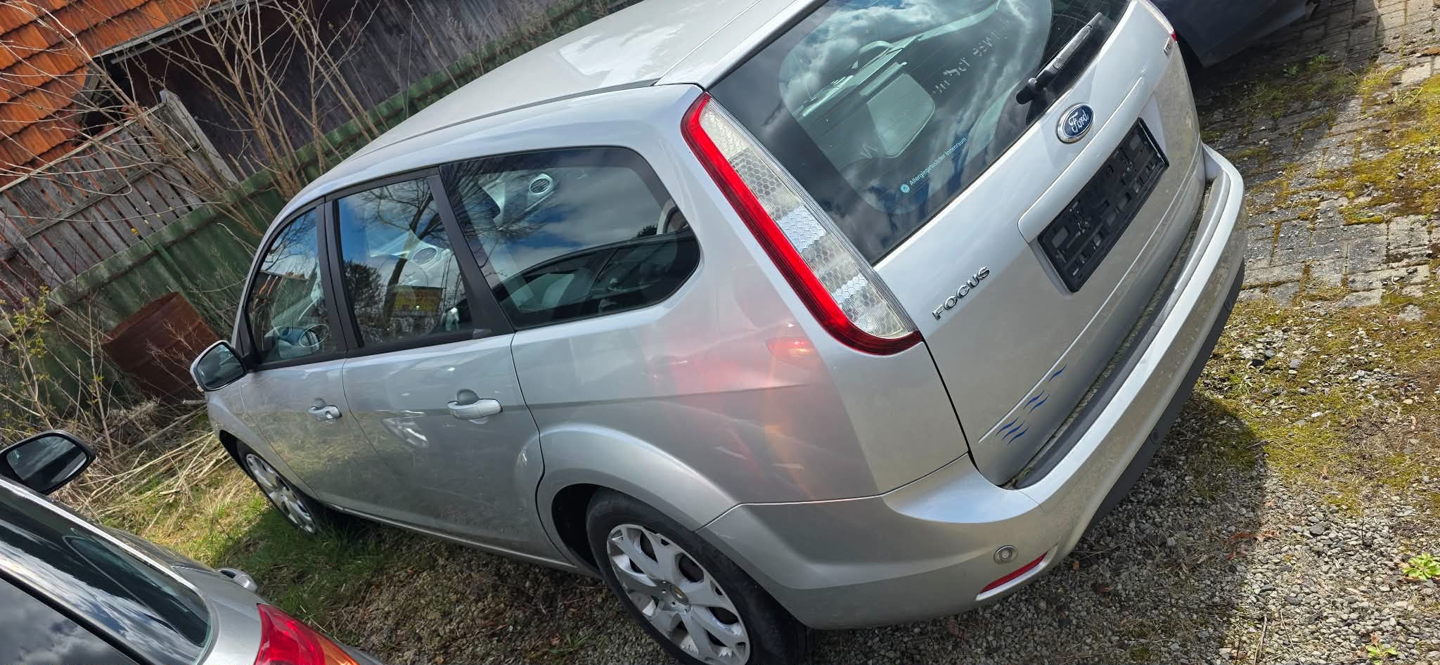 ford focus 2010