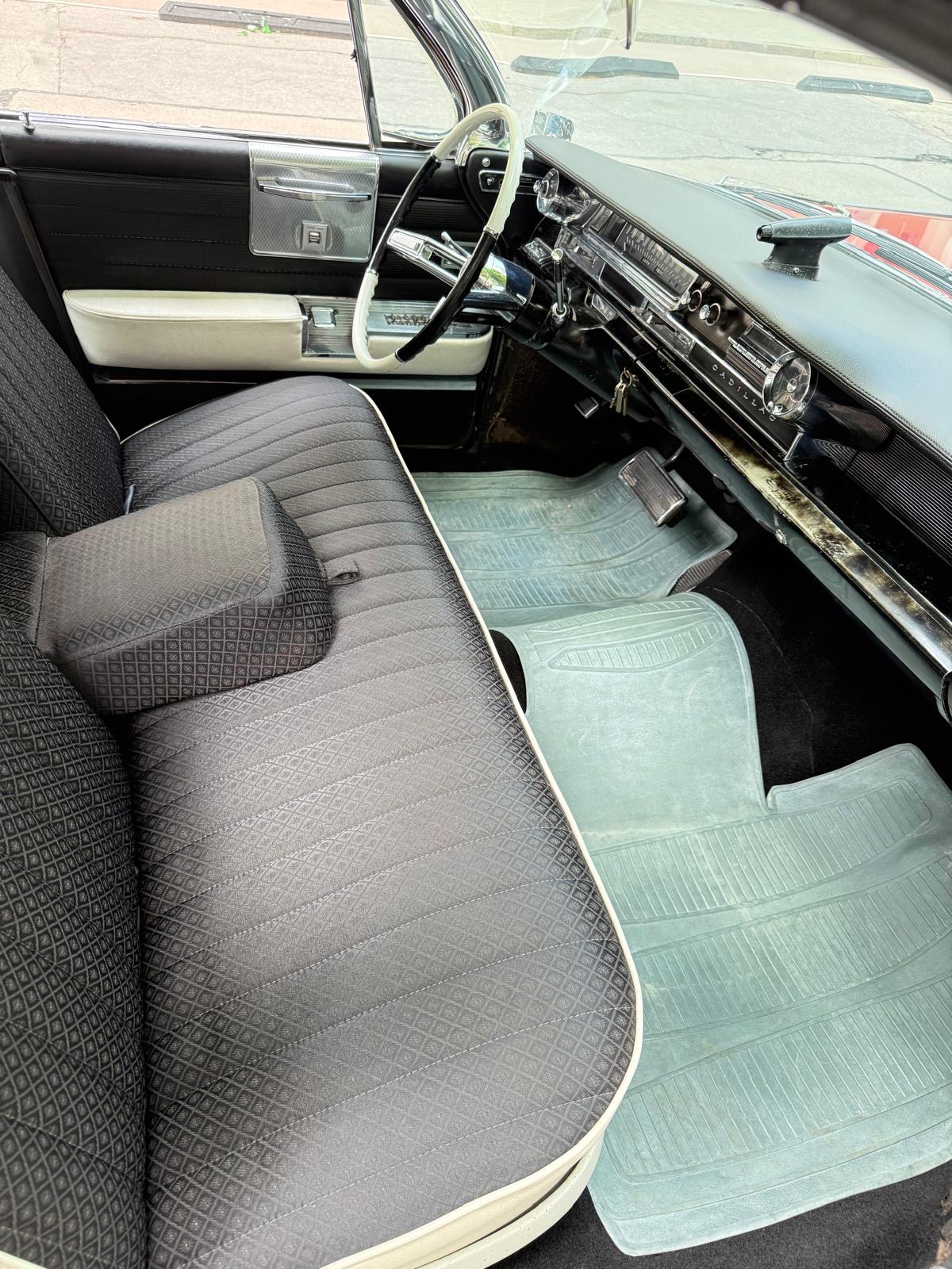 cadilac devile 1961