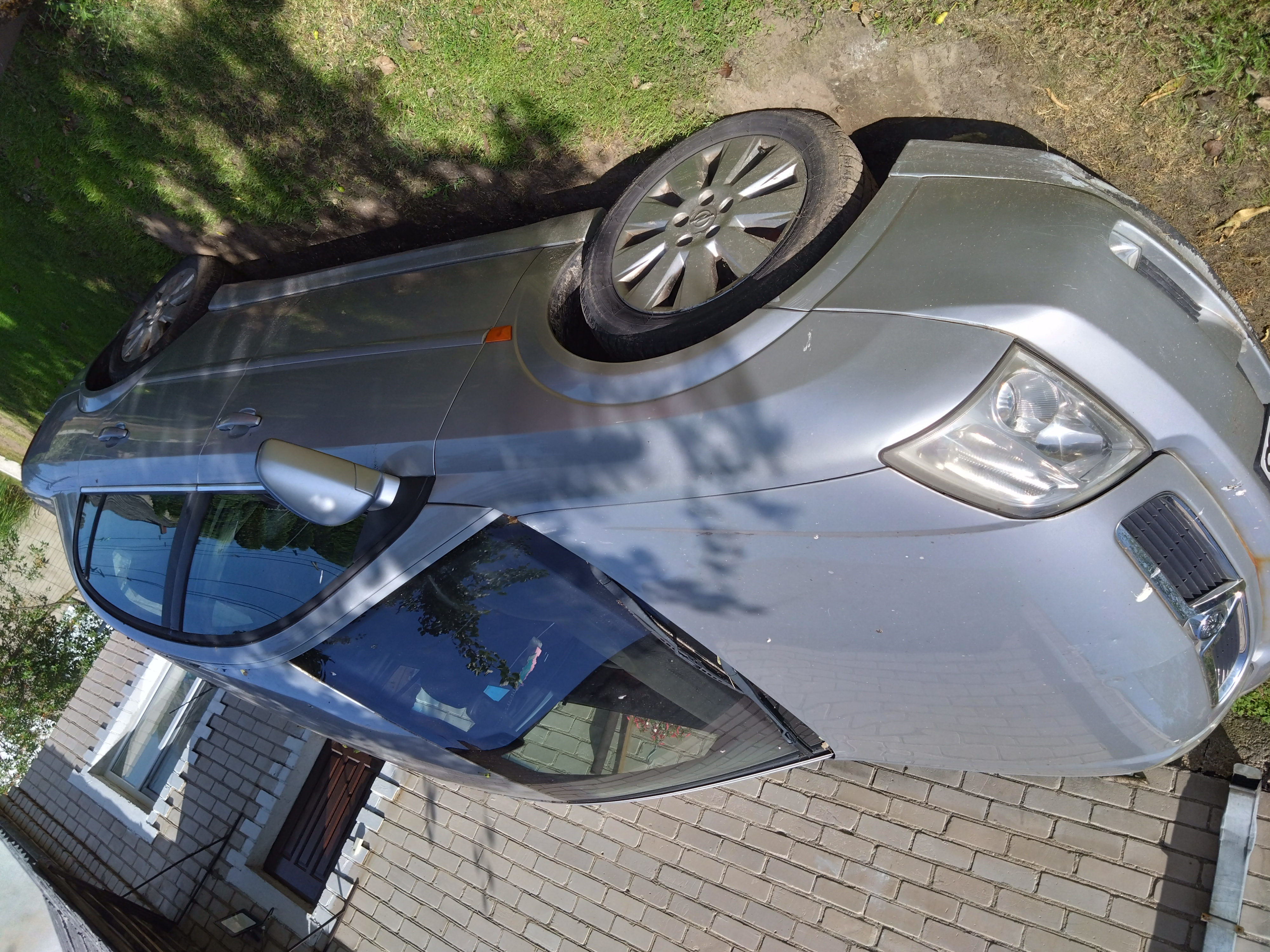 Opel  Vectra  2004
