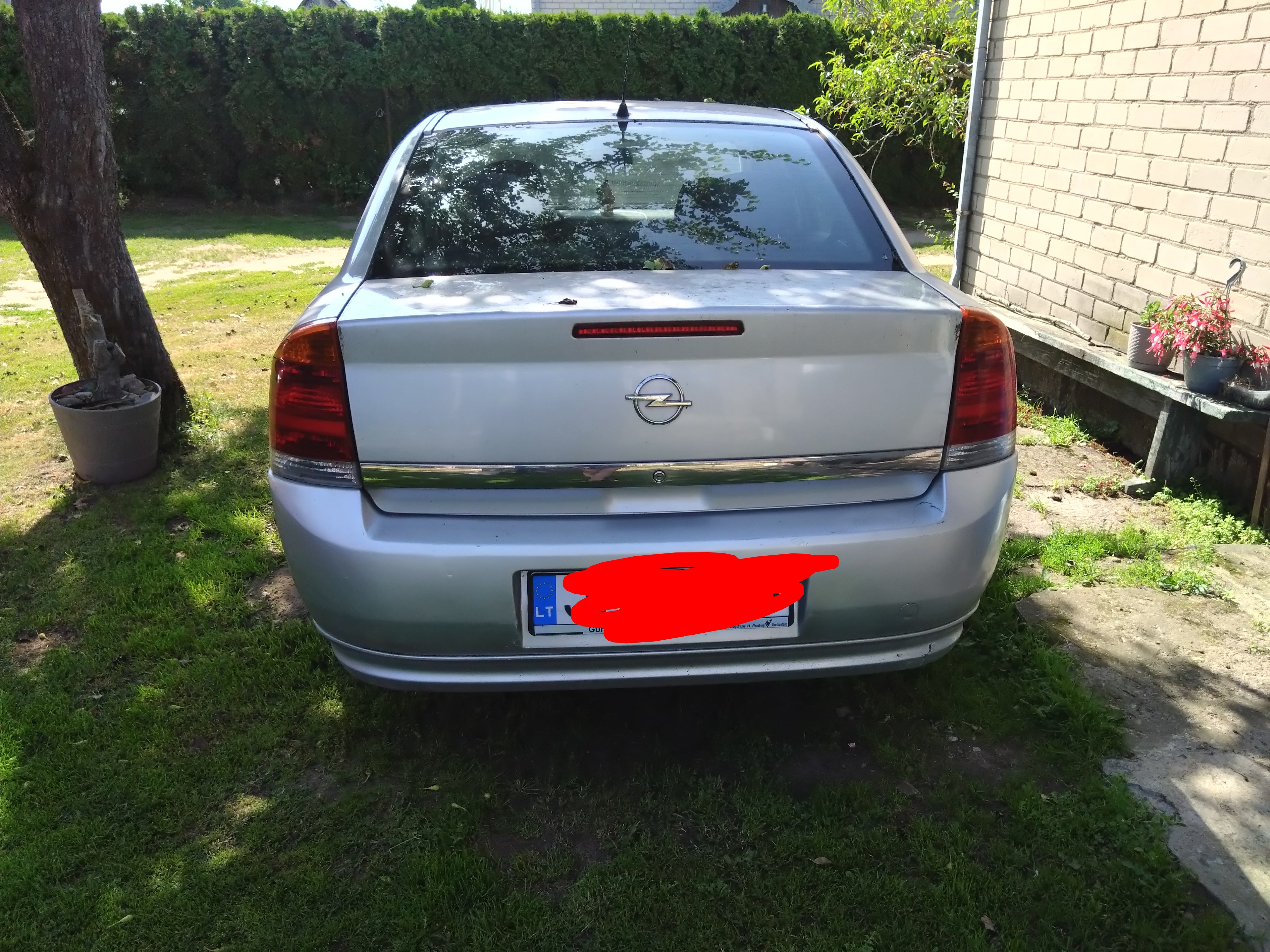 Opel  Vectra  2004