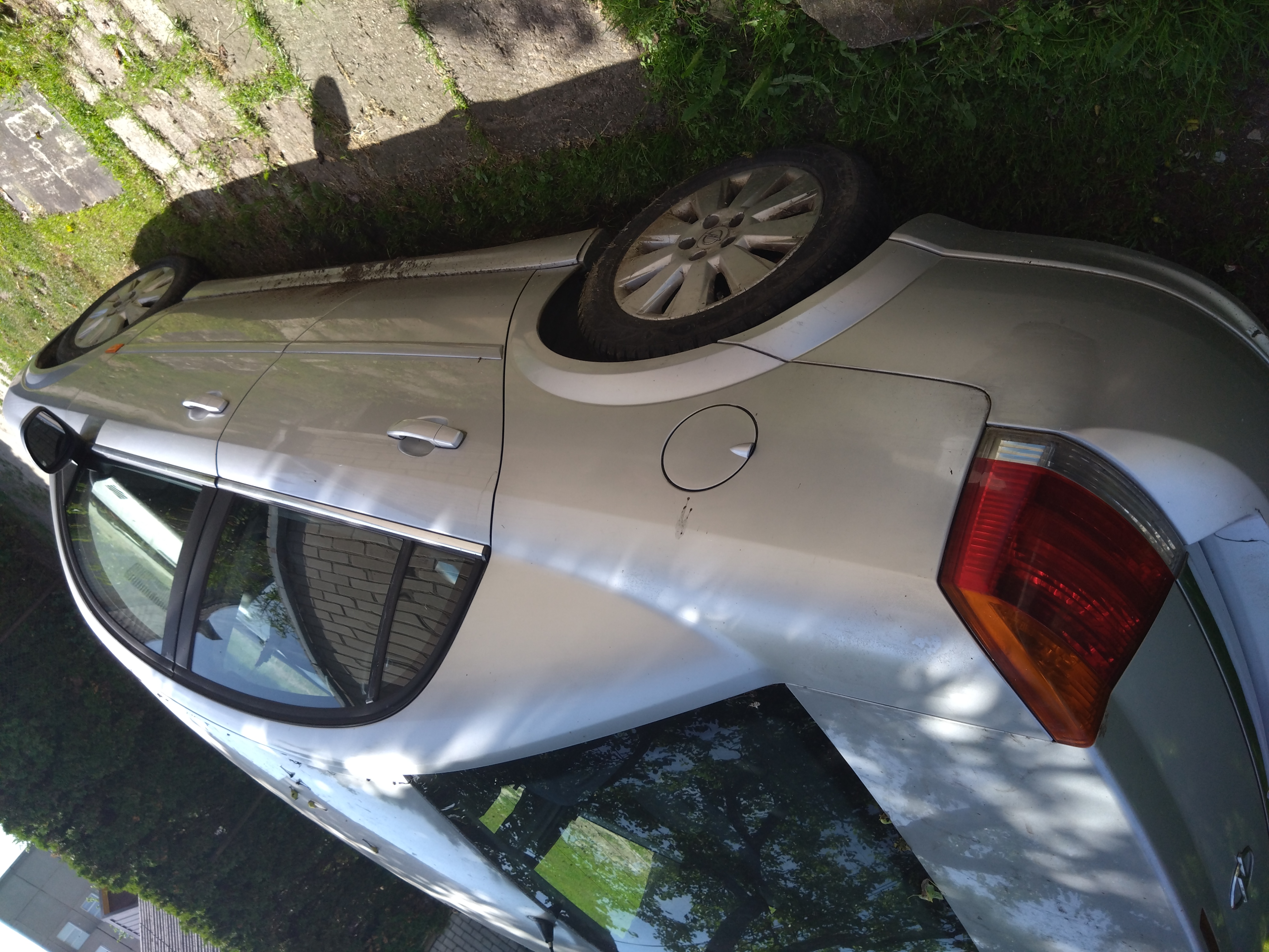 Opel  Vectra  2004