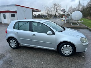 VW Golf 5 2004