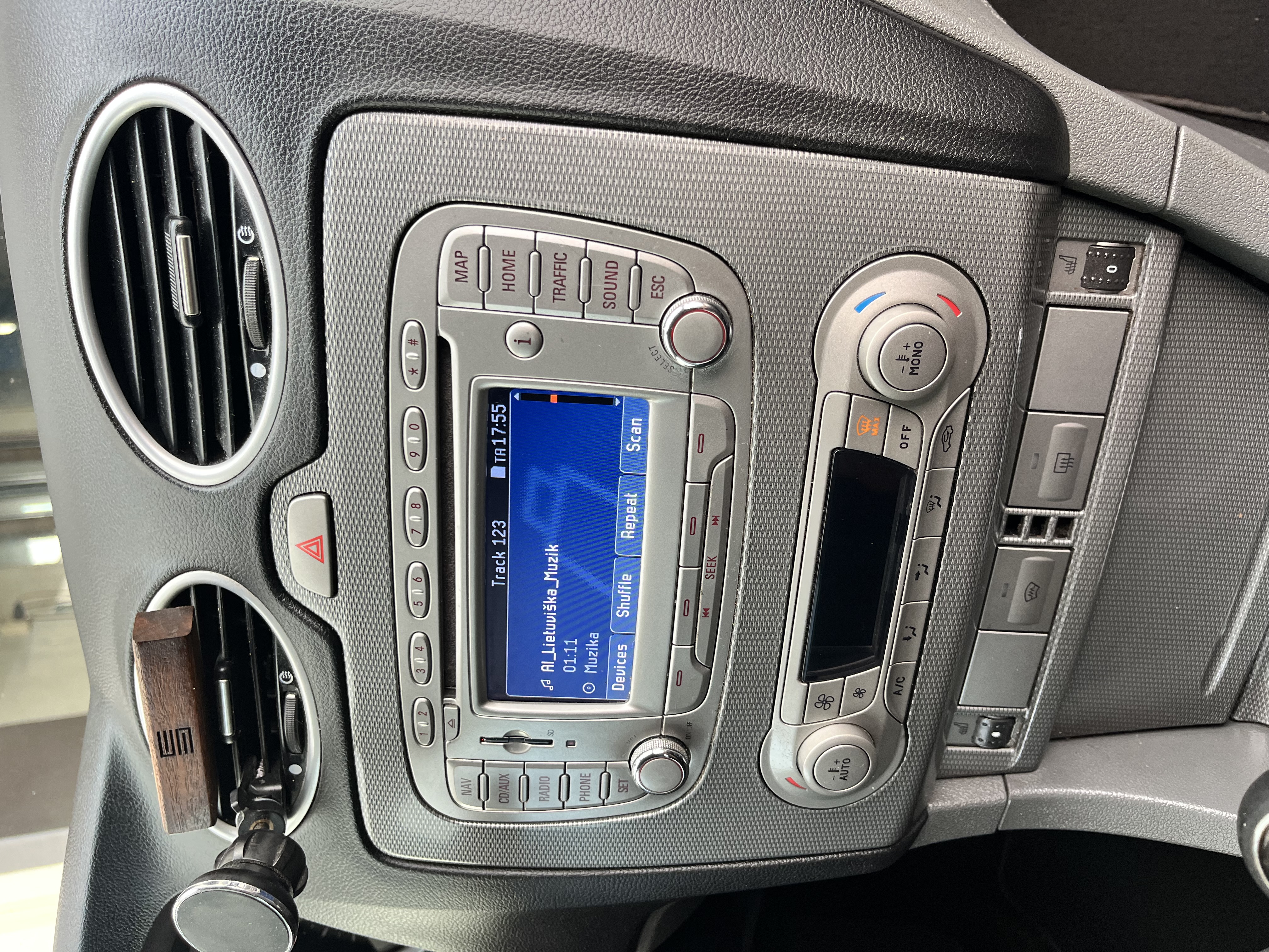 ford focus 2011