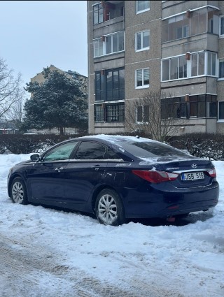 Hyundai Sonata 2011
