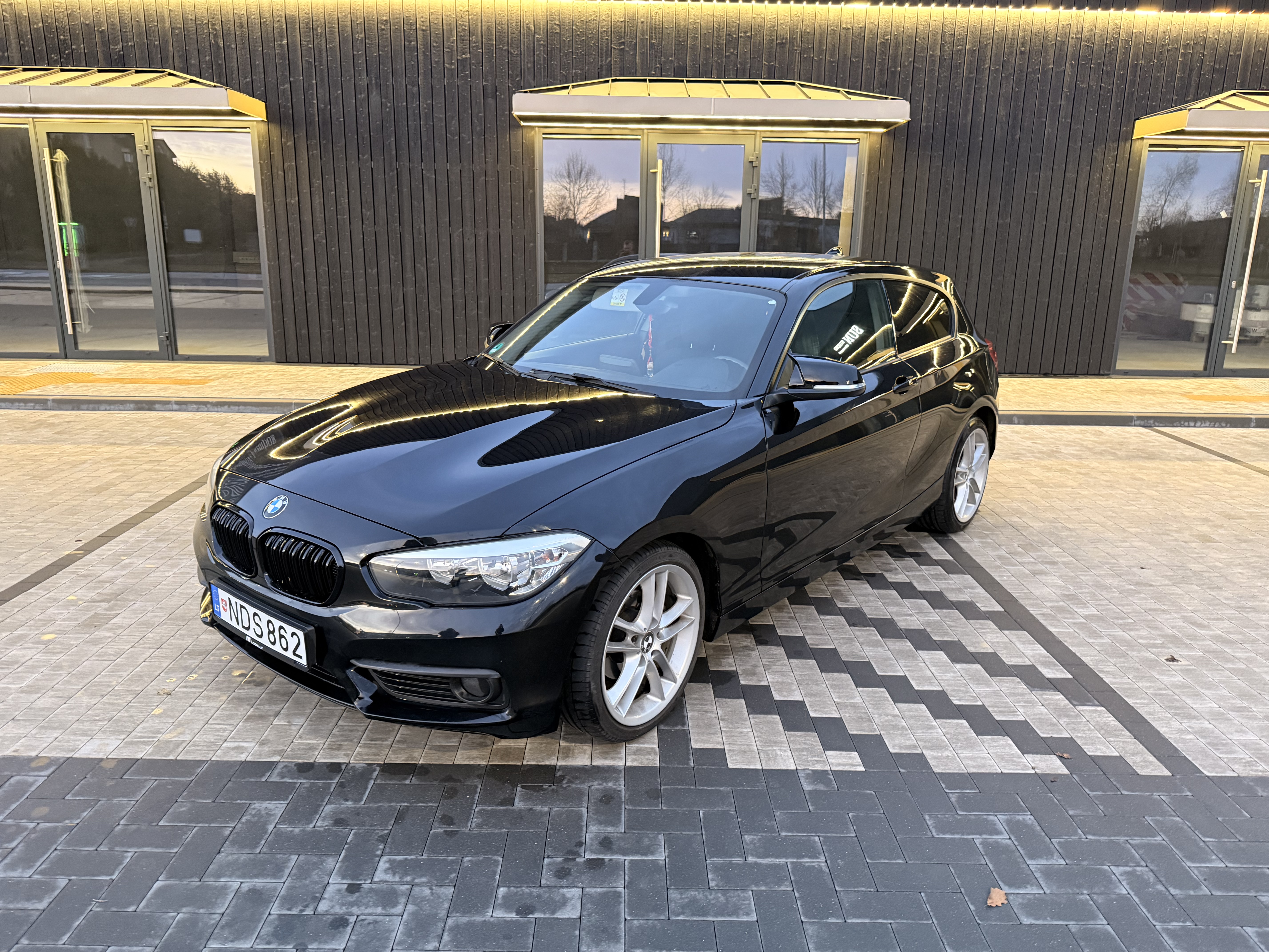 BMW F21 2015