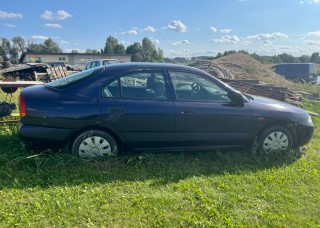 Mitsubishi Carisma 1997