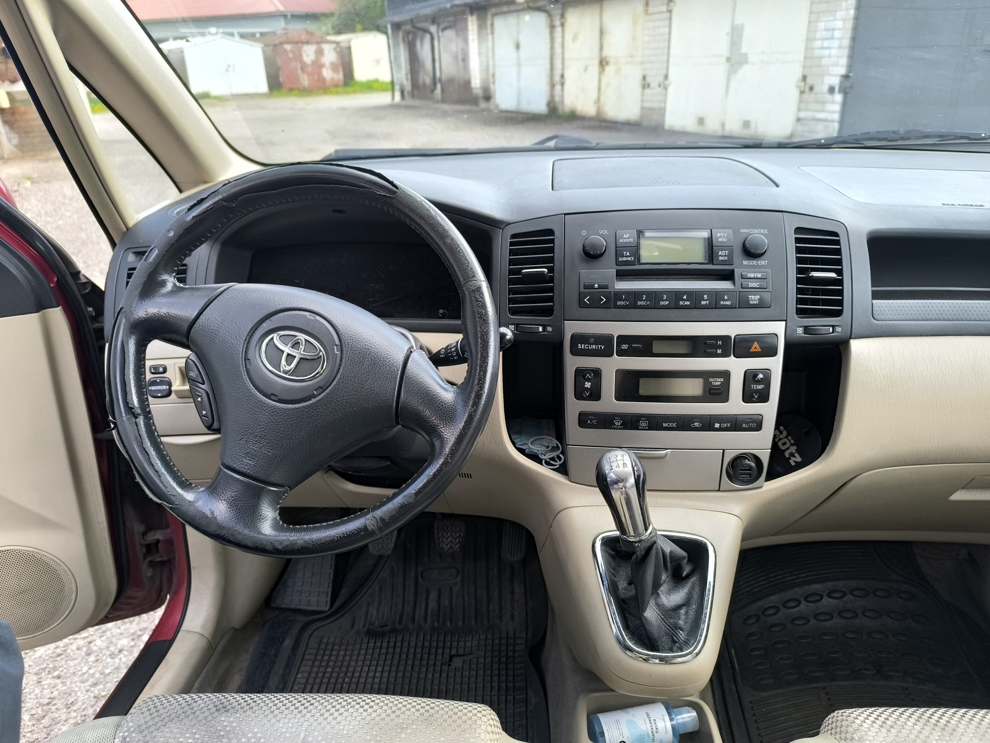 Toyota Corolla Verso 2003
