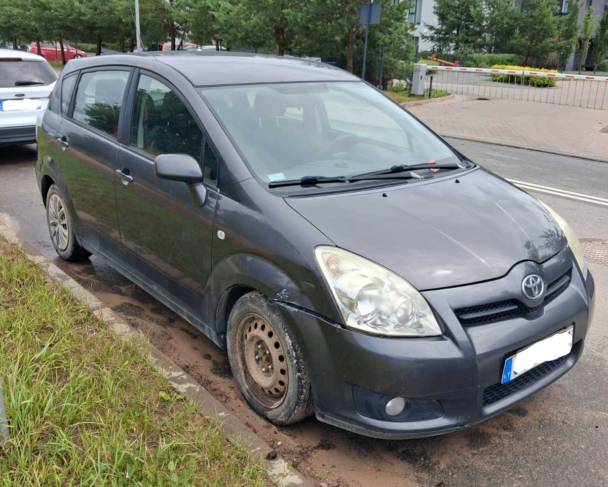 toyota corolla verso 2007