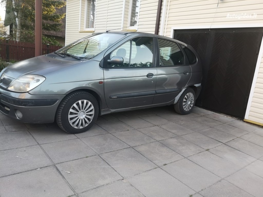 Renault  Megane Scenic 2000